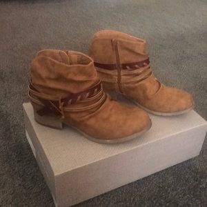 Maurice’s ankle boot